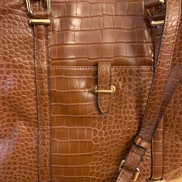 Kelly & Katie Chic Brown Faux Leather Crocodile-Embossed Texture Shoulder Bag - Picture 14 of 16